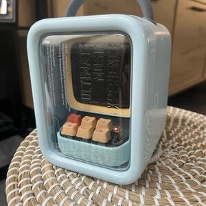 Divoom Ditoo Plus Retro Pixel Art Game Bluetooth Speaker 16x16 LED App Control